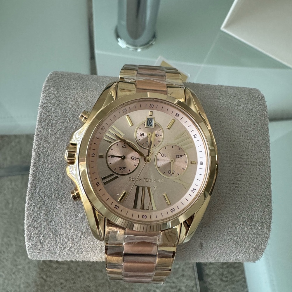 Michael KORS- Gold Stainless Steel Watch with pink center
